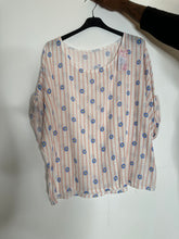Bluse med striber og blomster - ITJULI25